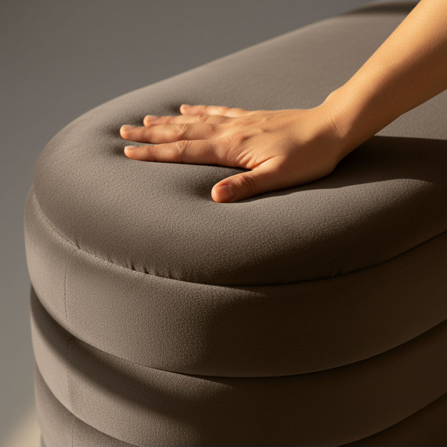 Sitzhocker – PUFFO – Elegante Veloursbank mit praktischer Aufbewahrung