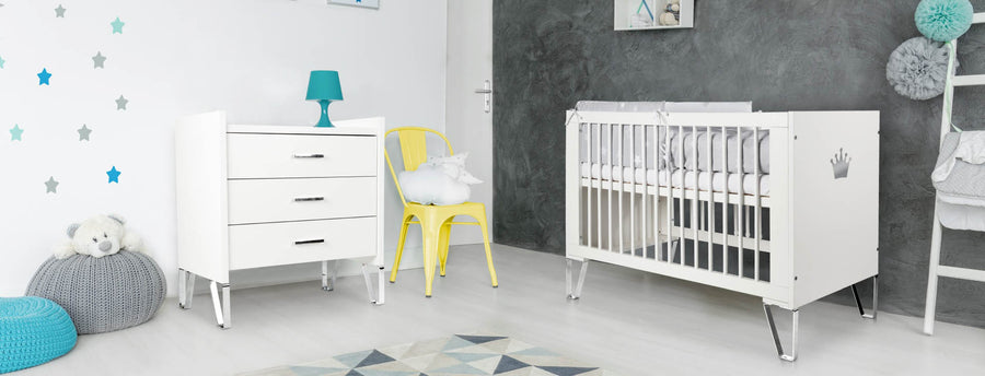 Kinderbett – BLANCA – Elegantes Babybett mit Spiegelkrone