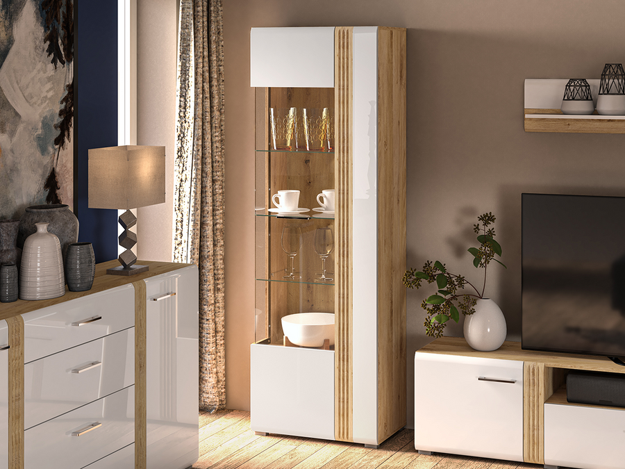 Vitrine – ADAGIO 02 – Elegantes Design mit moderner LED-Beleuchtung