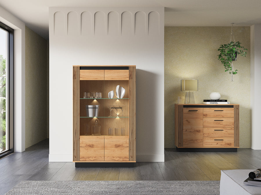 Vitrinenschrank – URSO – Eleganter Glasvitrine mit Holzoptik