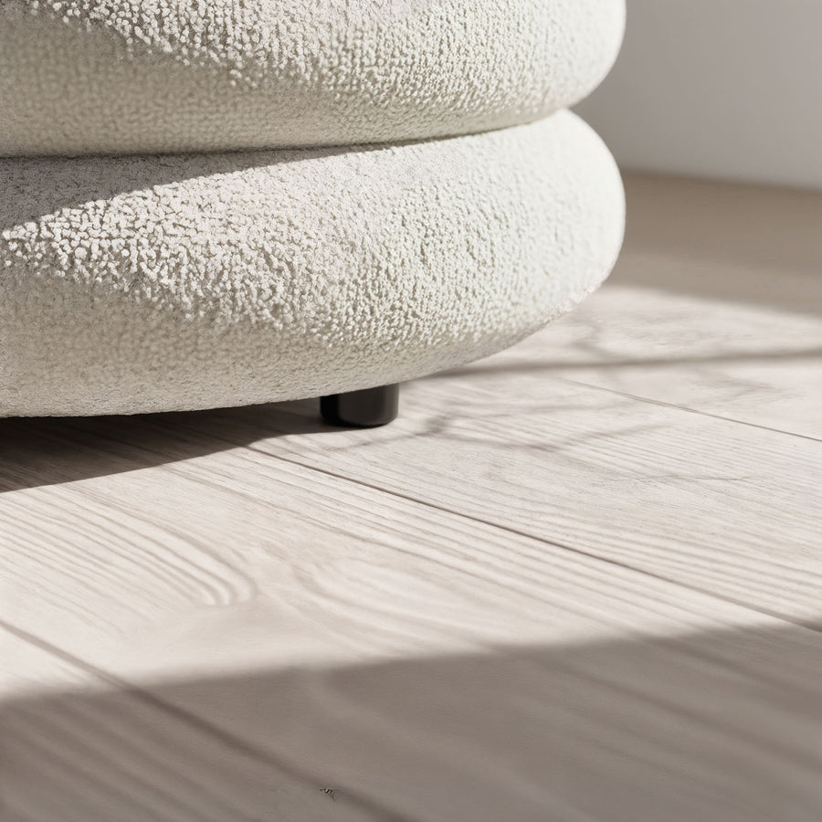 Sitzhocker – MOLLIS – Weiches Design mit praktischer Funktion