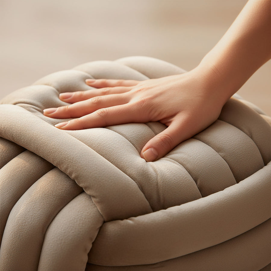 Sitzhocker – NILO – Stilvoller Flechtpouf für modernes Wohnen