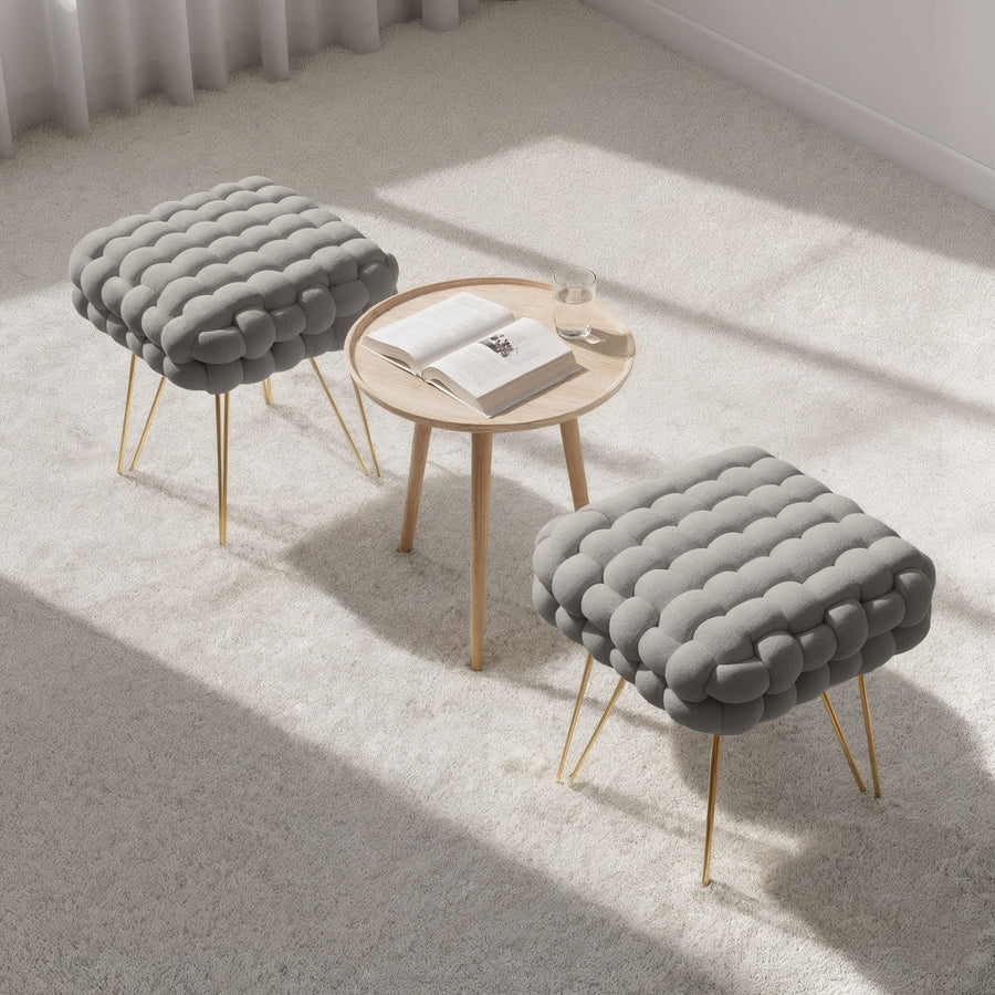 Sitzhocker – DOTTY – Geflochtener Samthocker im modernen Boho Stil
