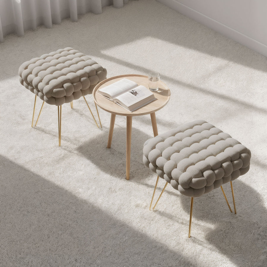 Sitzhocker – DOTTY – Geflochtener Samthocker im modernen Boho Stil