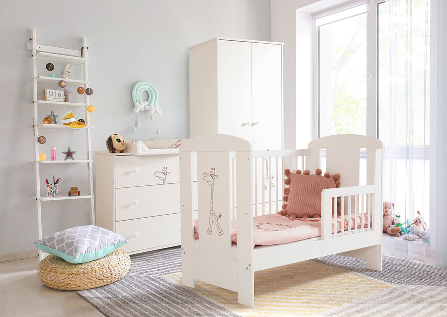 Kinderbett – GIRAFEE – Verspieltes Babybett mit Giraffenmotiv