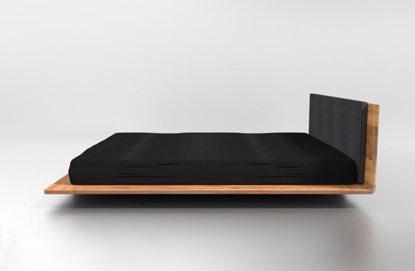 KUZMA Bett – Massivholzbett mit Polsterkopfteil