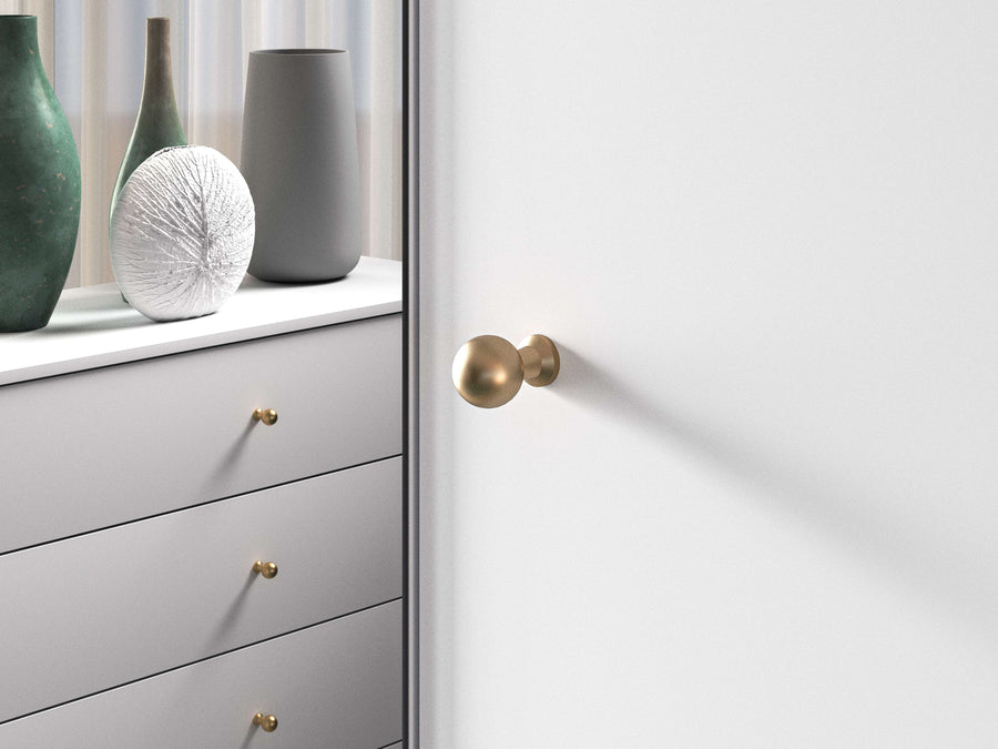 Kleiderschrank – LUCY 01 – Moderner Drehtürenschrank mit Spiegel und Strukturfront