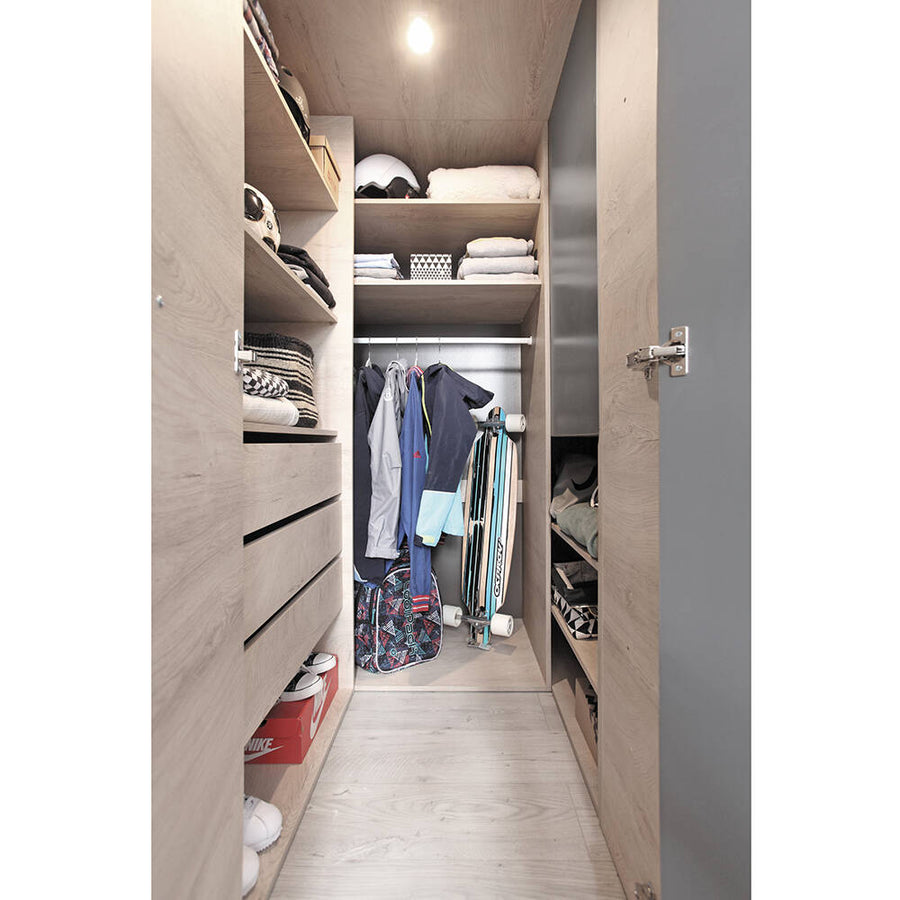 Kleiderschrank – DELTA System 1 – modernes Stauraumwunder