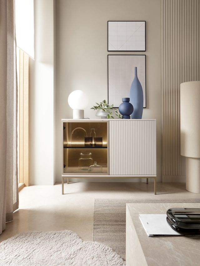 Kommode – SENTO – K104 mit Glastür, Push-to-open & LED-Beleuchtung