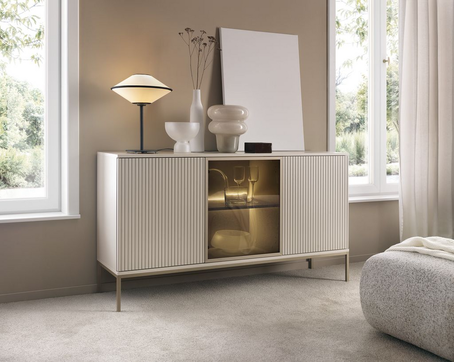Kommode – SENTO – K154 mit Push-to-open, Glastür und LED-Beleuchtung
