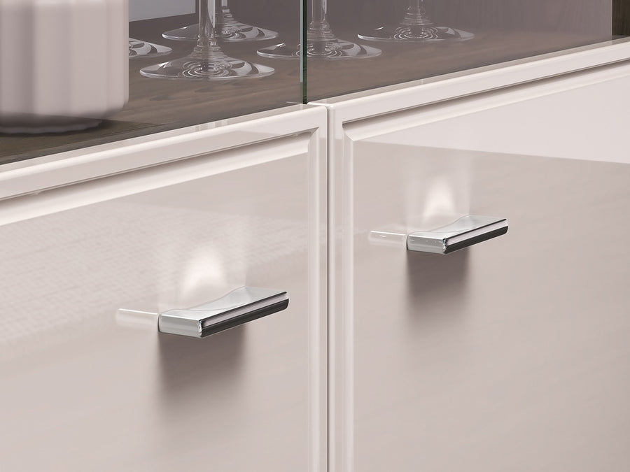 Vitrine – AVANTE 03 – Stilvolle Ordnung mit edlem Hochglanz-Design