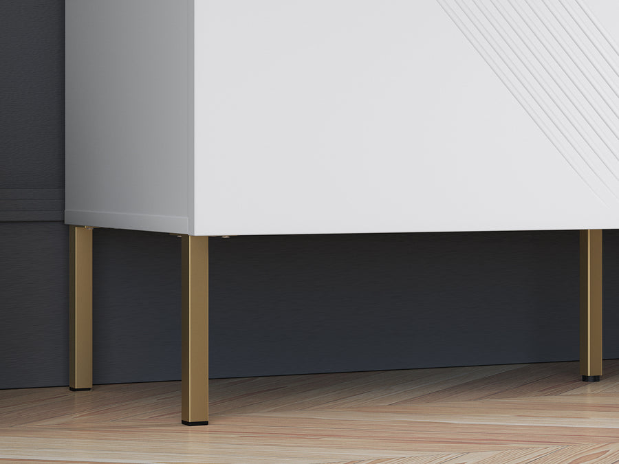 Kommode – CLEARING 03 – Moderne Midboard-Kommode mit geometrischer Fräsung