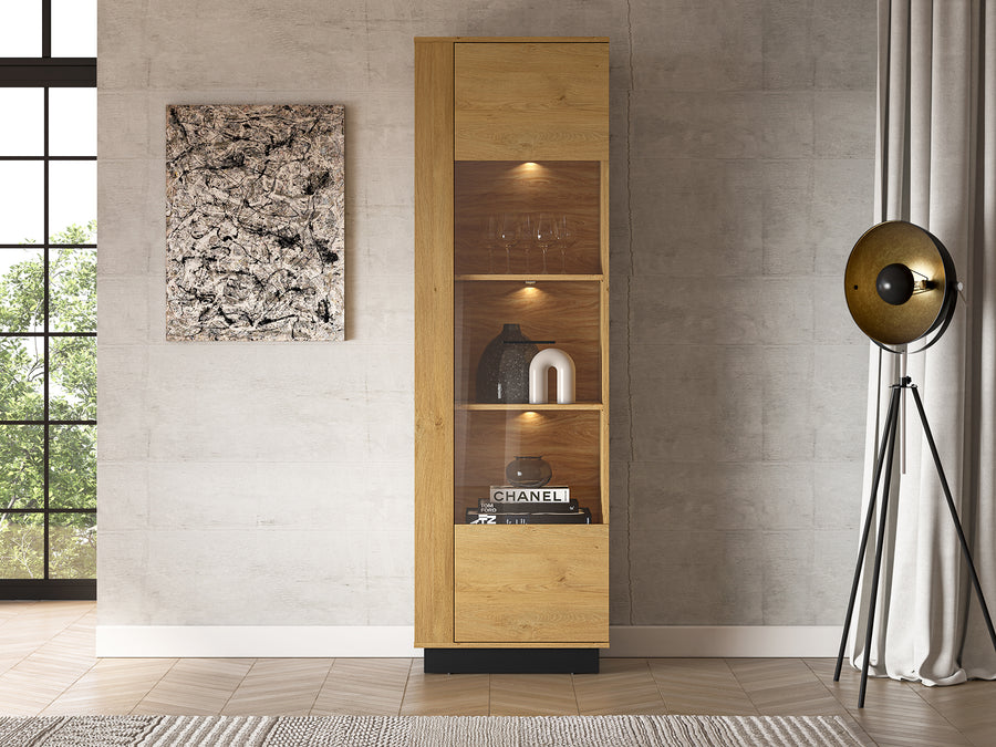 Standvitrine – MODESTO 02 – Elegante Holzoptik für Ihr Wohnzimmer