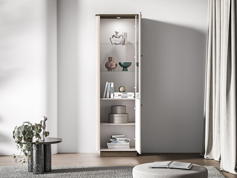 Vitrine – VILAVIO 01 – Elegantes Design mit sanften Rundungen