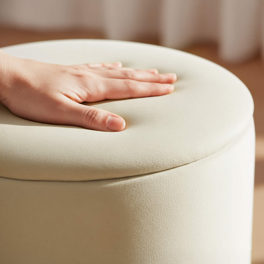 Sitzhocker – LILI – Elegante Samtpouf mit Stauraum und Deckel