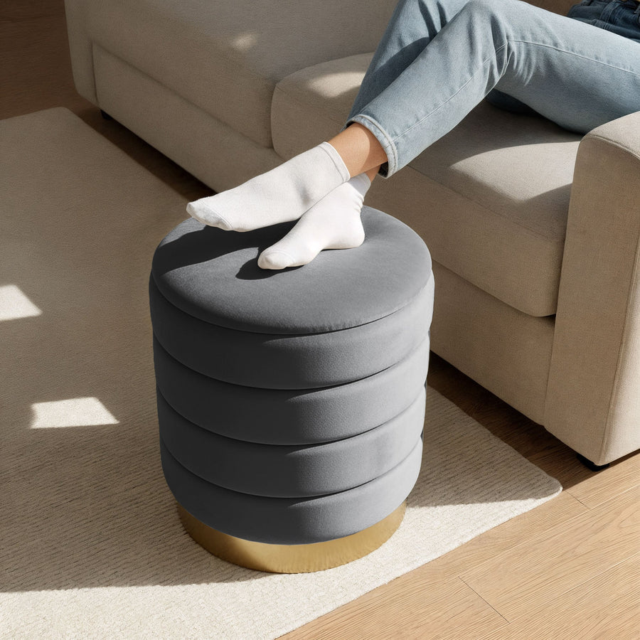 Sitzhocker – LUNA – Eleganter Samthocker mit praktischem Stauraum