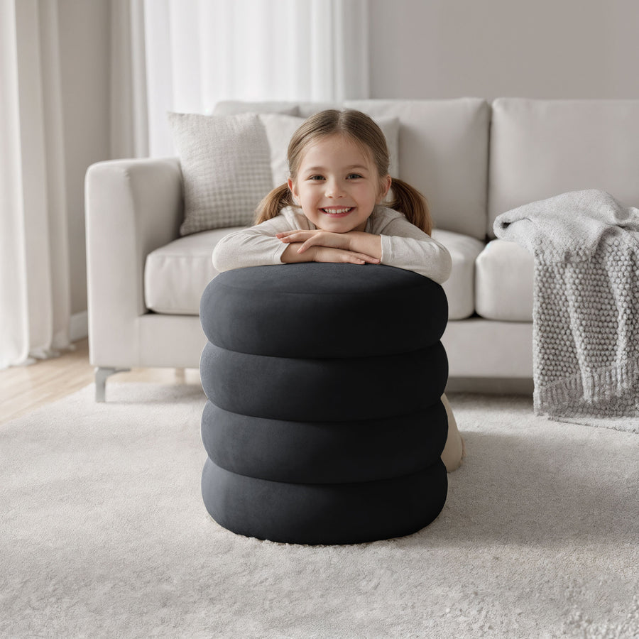 Sitzhocker – SNUGGO – Eleganter Samthocker mit Stauraum im modernen Design