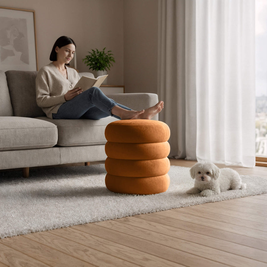 Sitzhocker – SNUGGO – Eleganter Samthocker mit Stauraum im modernen Design