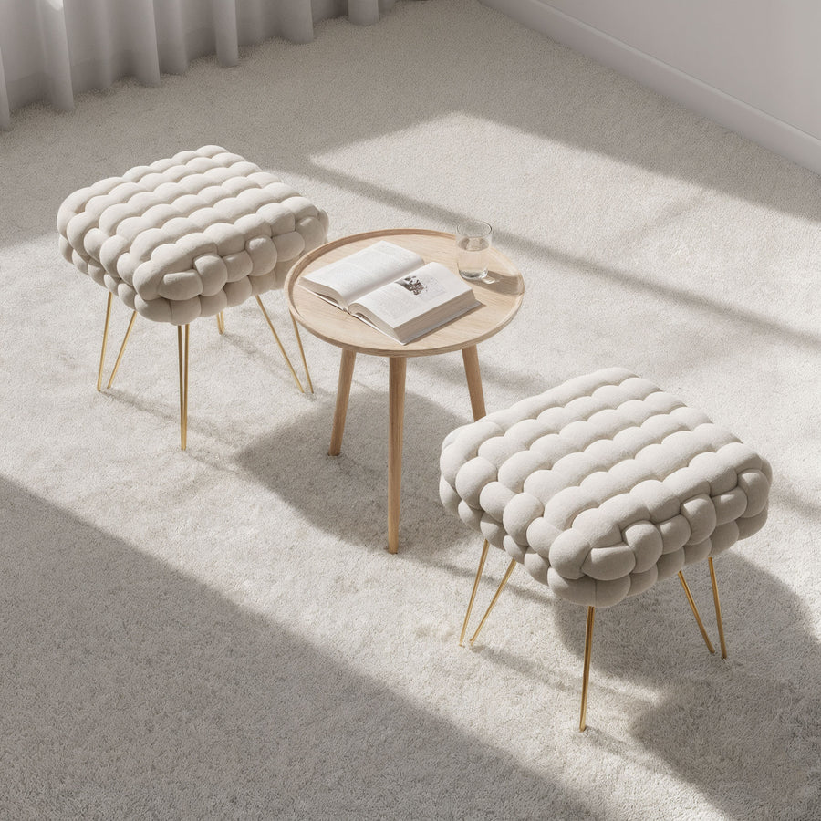 Sitzhocker – DOTTY – Geflochtener Samthocker im modernen Boho Stil