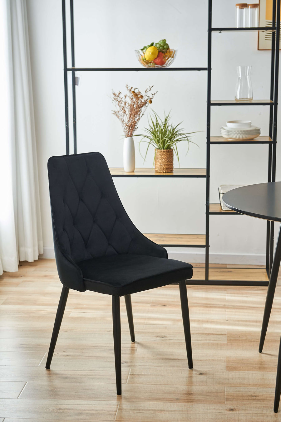 Stuhl – eleganter Samt Polsterstuhl für Esszimmer und Wohnzimmer